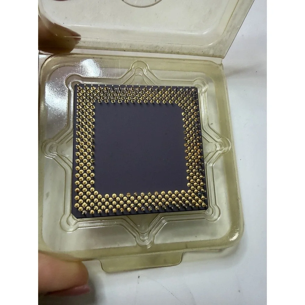 AMD K6-III 333AFK 333MHz Super Socket 7 CPU – New Old Stock – NOS